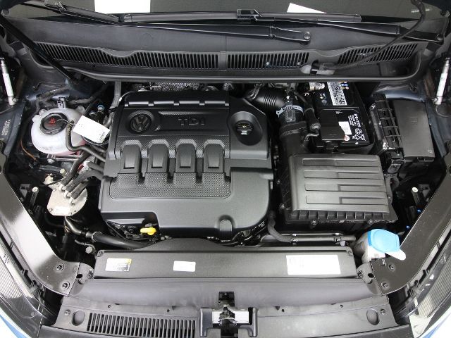 Volkswagen Touran 1.6 TDI DSG Comfortline Business App Con.