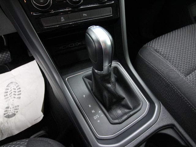 Volkswagen Touran 1.6 TDI DSG Comfortline Business App Con.