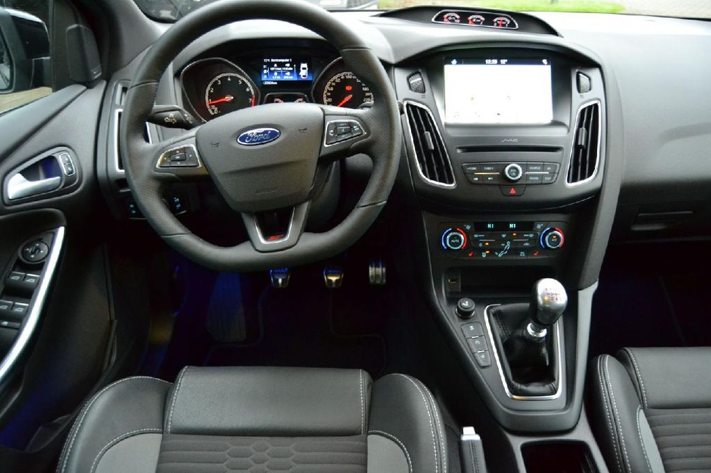 INFINITI G37 - Bild 9