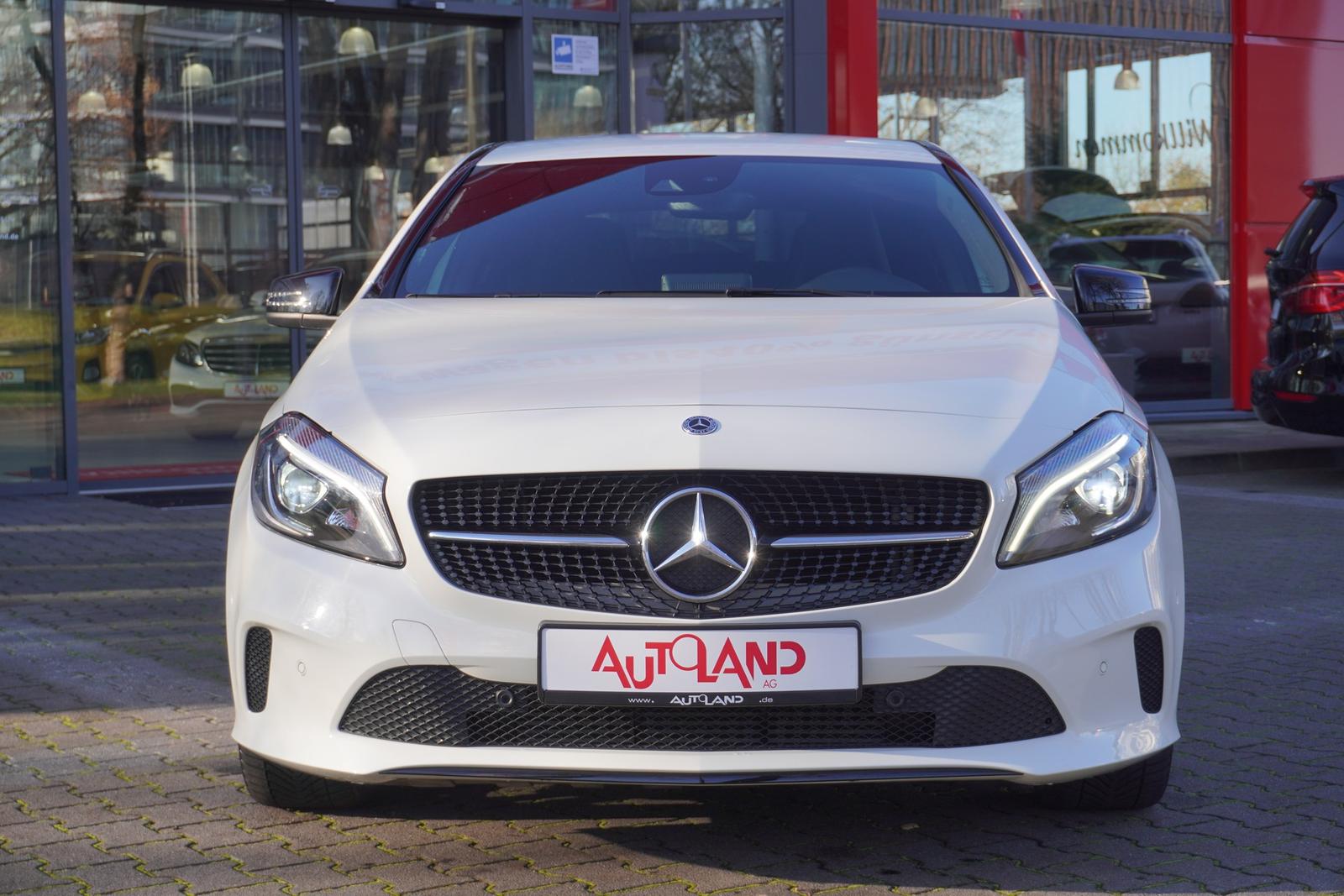 Mercedes-Benz A220 4Matic Urban 4-Matic 7G-DCT LED Totwinkel