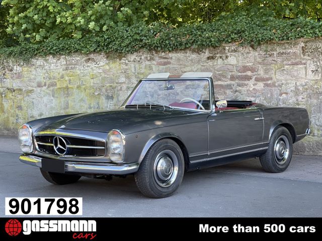 Mercedes-Benz 230 SL Pagode mit Hard-Top und Stehender