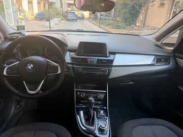 BMW 216 Active Tourer - 11