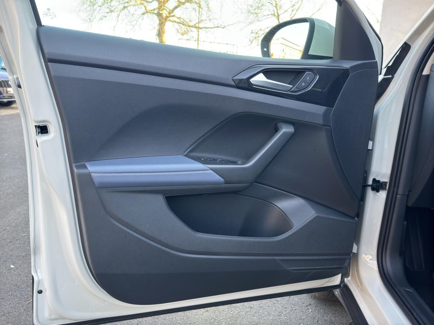 Fahrzeugabbildung Volkswagen T-Cross Style 1.5 l TSI,DSG,IQ-Light,SH,Navi,Cli