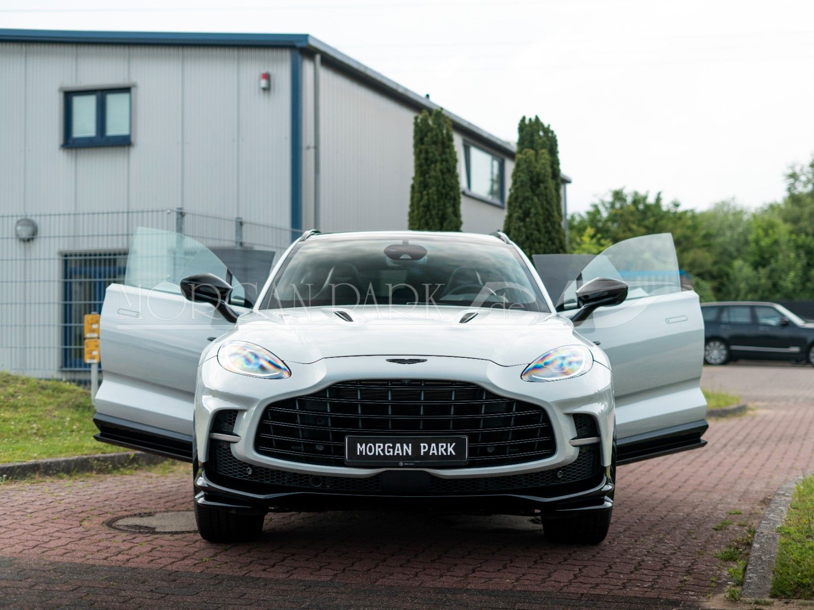 Fahrzeugabbildung Aston Martin DBX 707 1.Hd. MwSt. *Sonderlack* VOLL