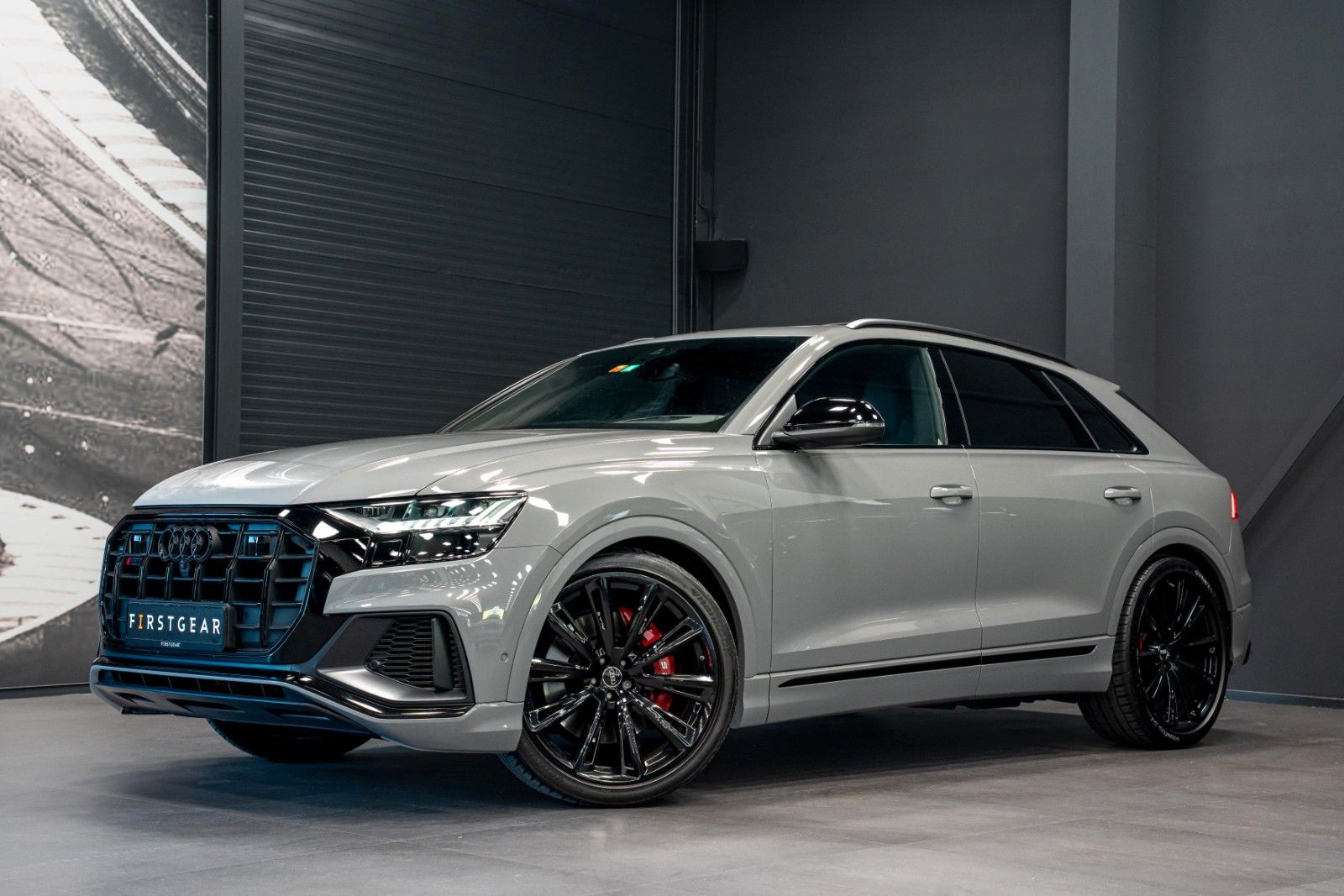 AUDI SQ8 4.0 TFSI PANO / STANDHZ. / NIGHTVIS. / MASSA