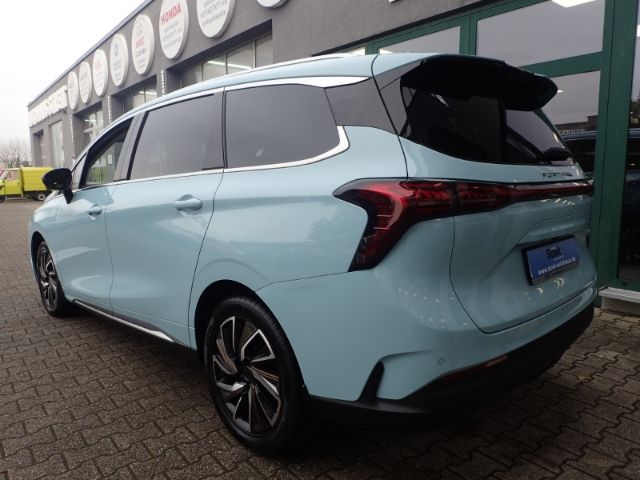 Fahrzeugabbildung DFSK Forthing 4 1,5T Allwetterreifen Unterbodenschutz