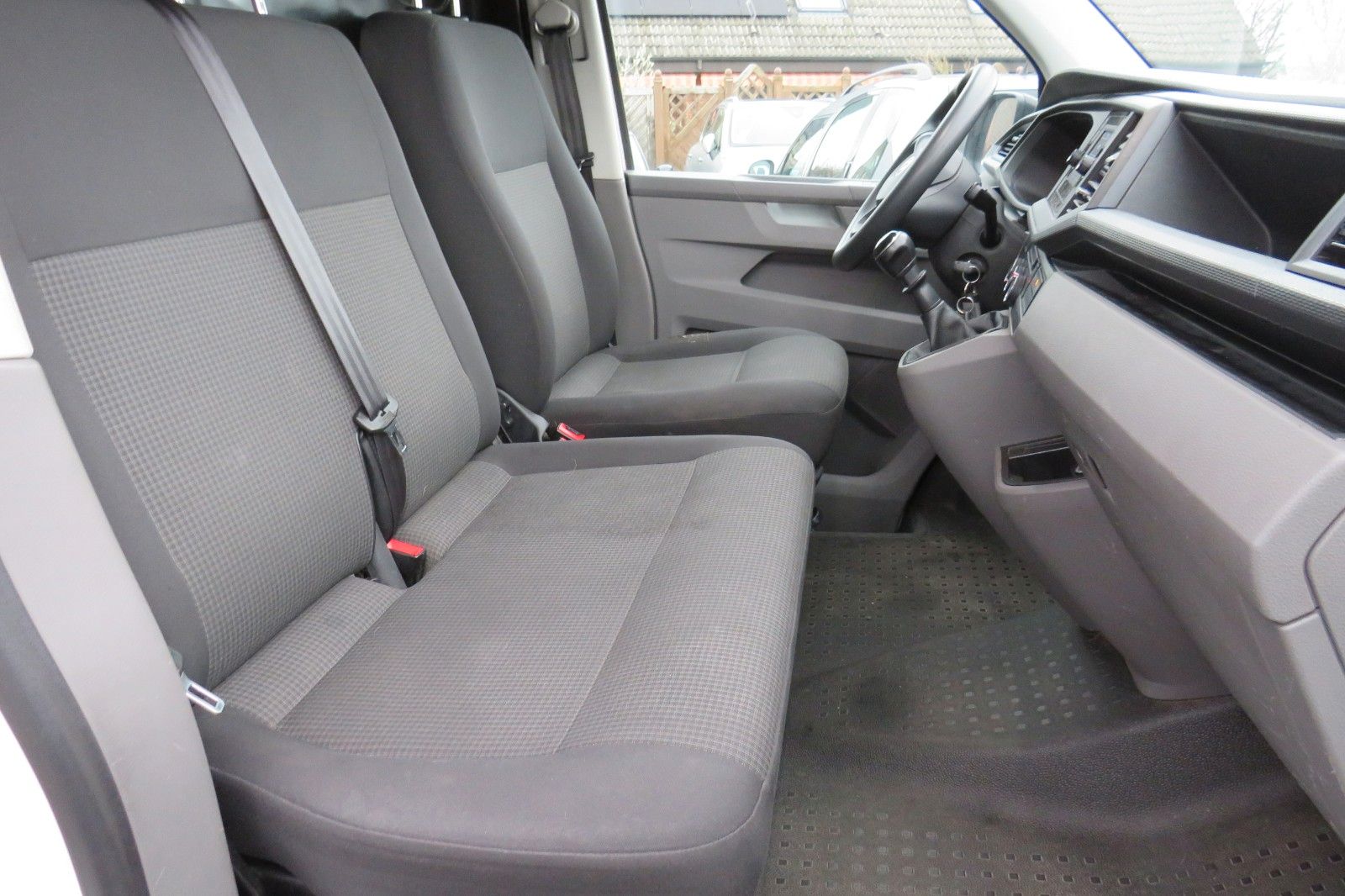 Fahrzeugabbildung Volkswagen T6 Kasten TDI KURZ KLAPPE KLIMA PDC TELVOR 1.HD