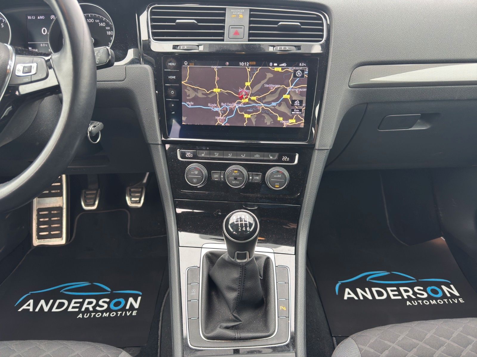 Fahrzeugabbildung Volkswagen GOLF VII 1.0TSI JOIN NAVI APP KAM SHZ MFL DAB