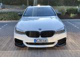 BMW M550i xDrive 20 Zoll HuD H&K Remus AGA SoftClose - weiße BMW M550