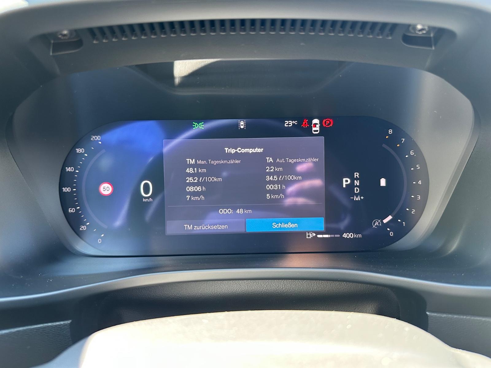 Volvo XC40 B3 BLACK EDT PLUS+360°CAM+LED+HK SOUND+20"