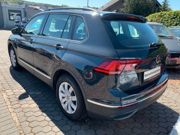 Volkswagen Tiguan - 11
