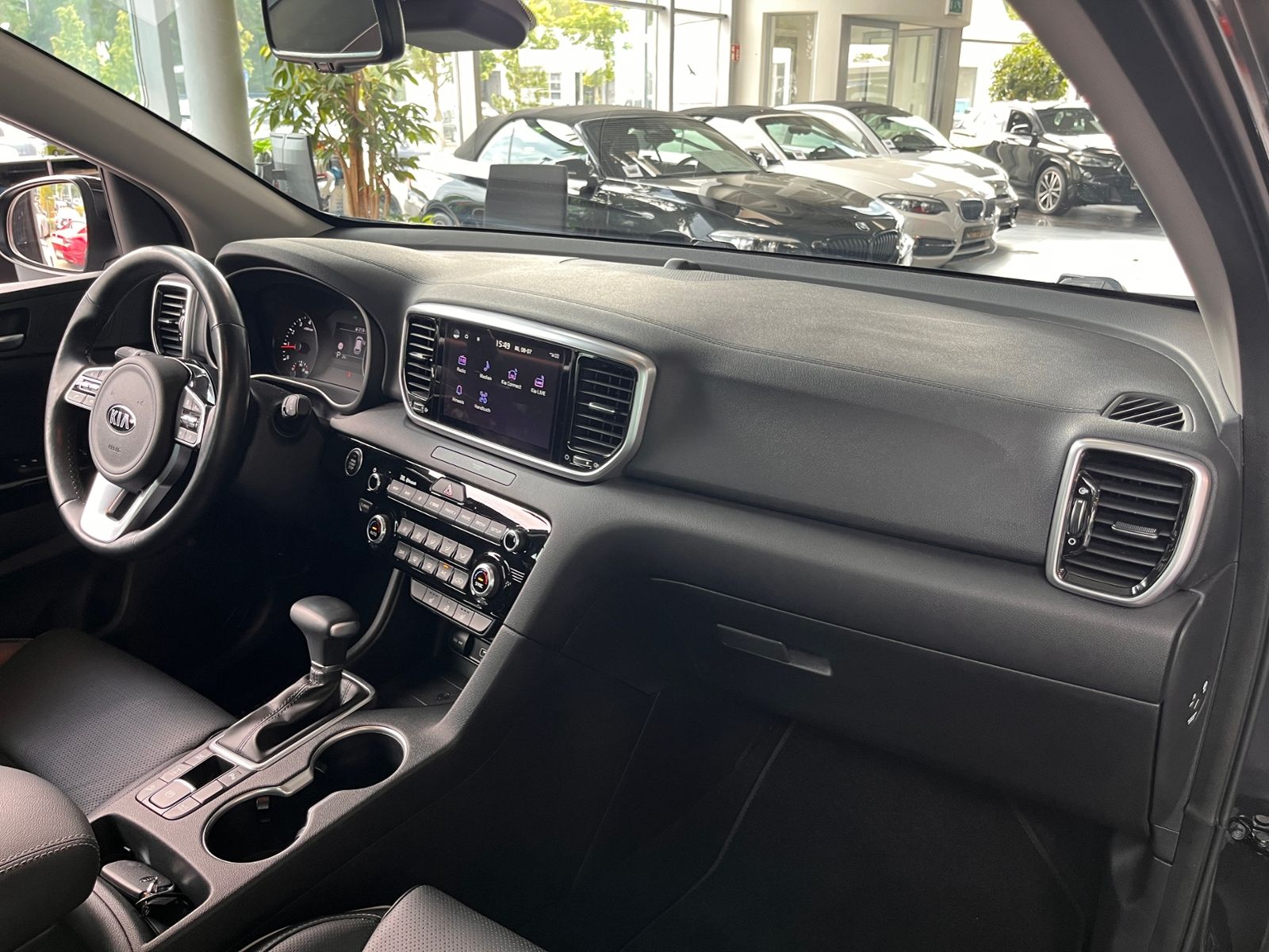 Fahrzeugabbildung Kia Sportage Black Edition 4WD JBL LED NAVI