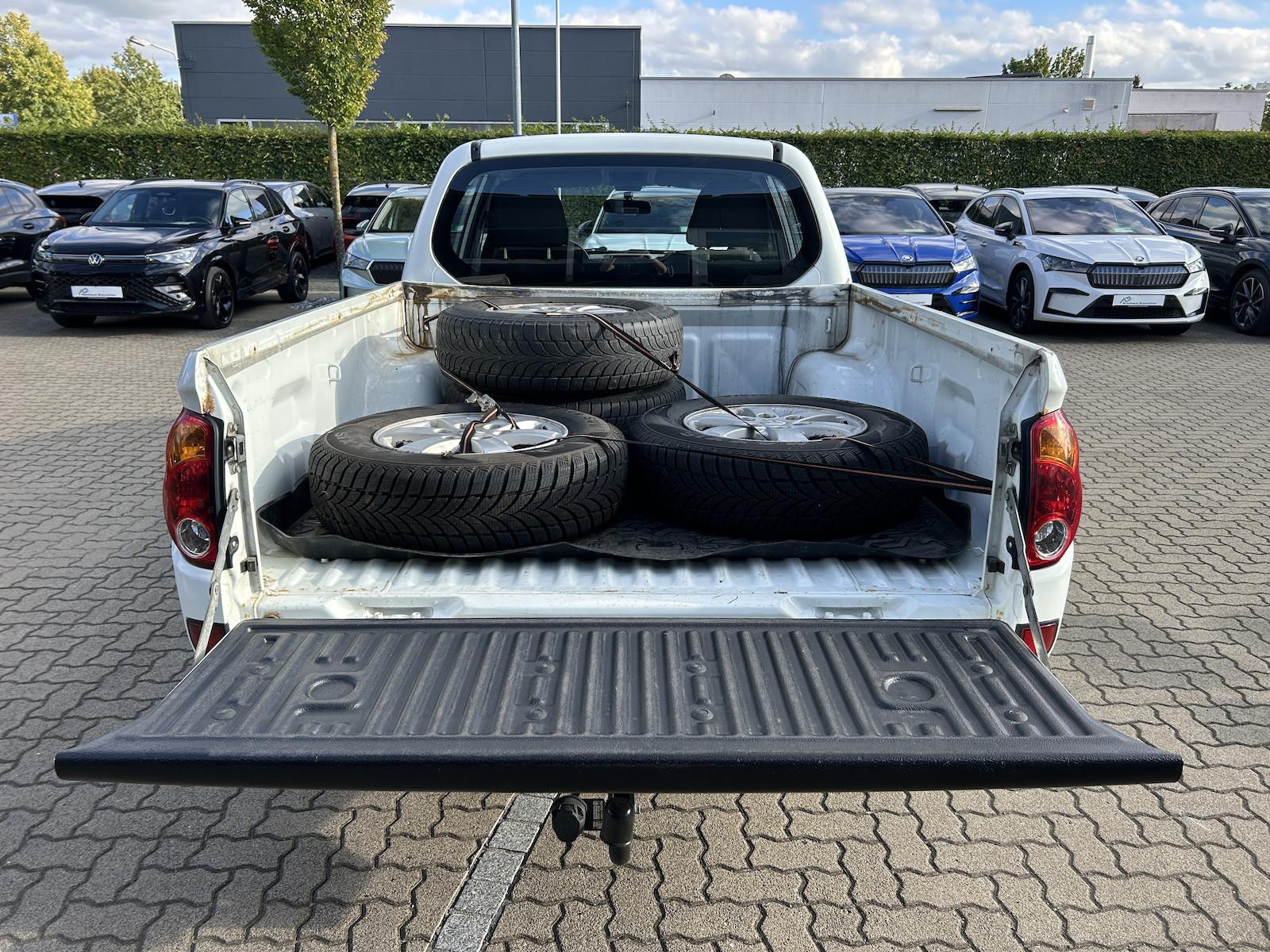 Mitsubishi L200 Doppelkabine 2.5 4WD*AHK*