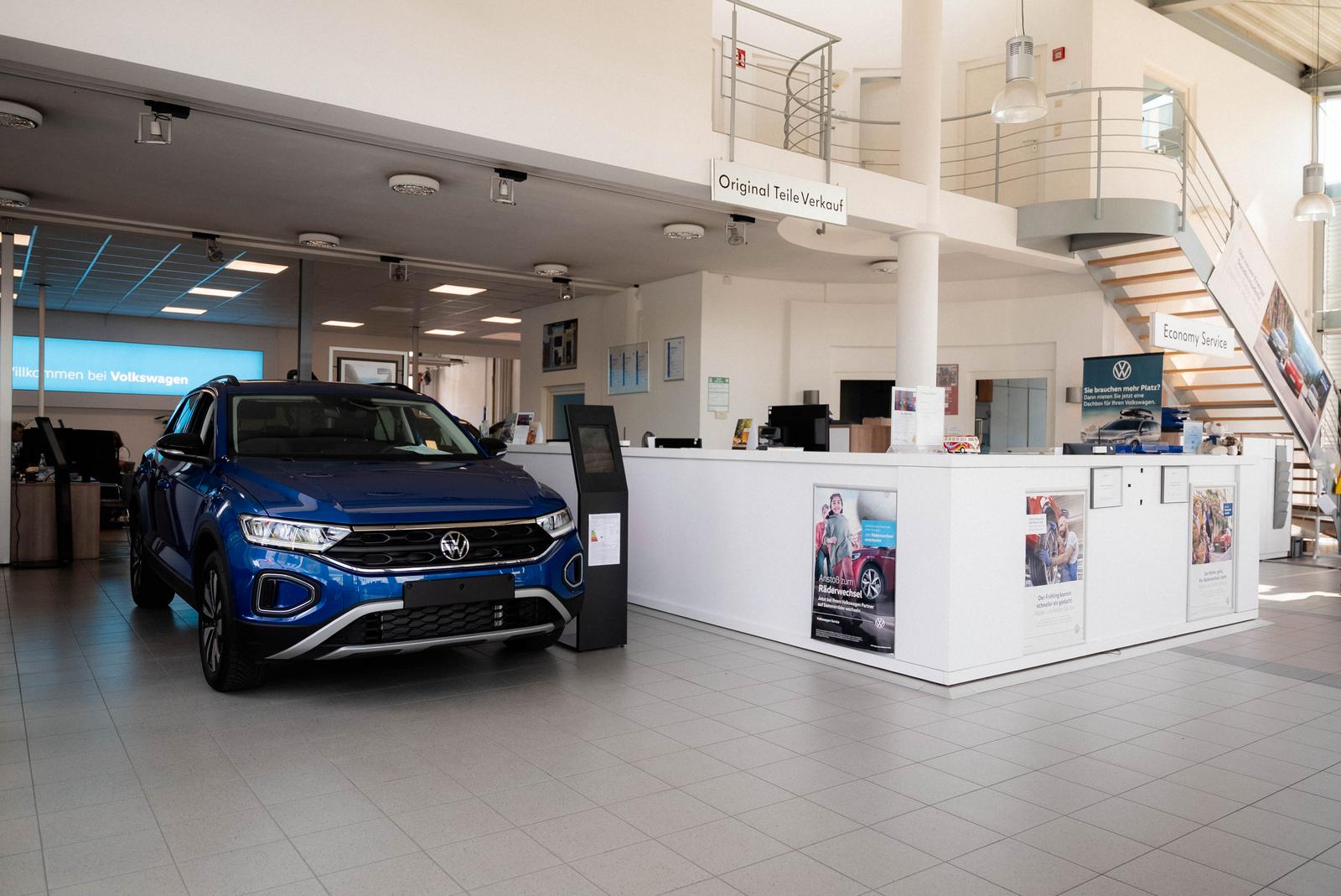 showroom-image-bottom