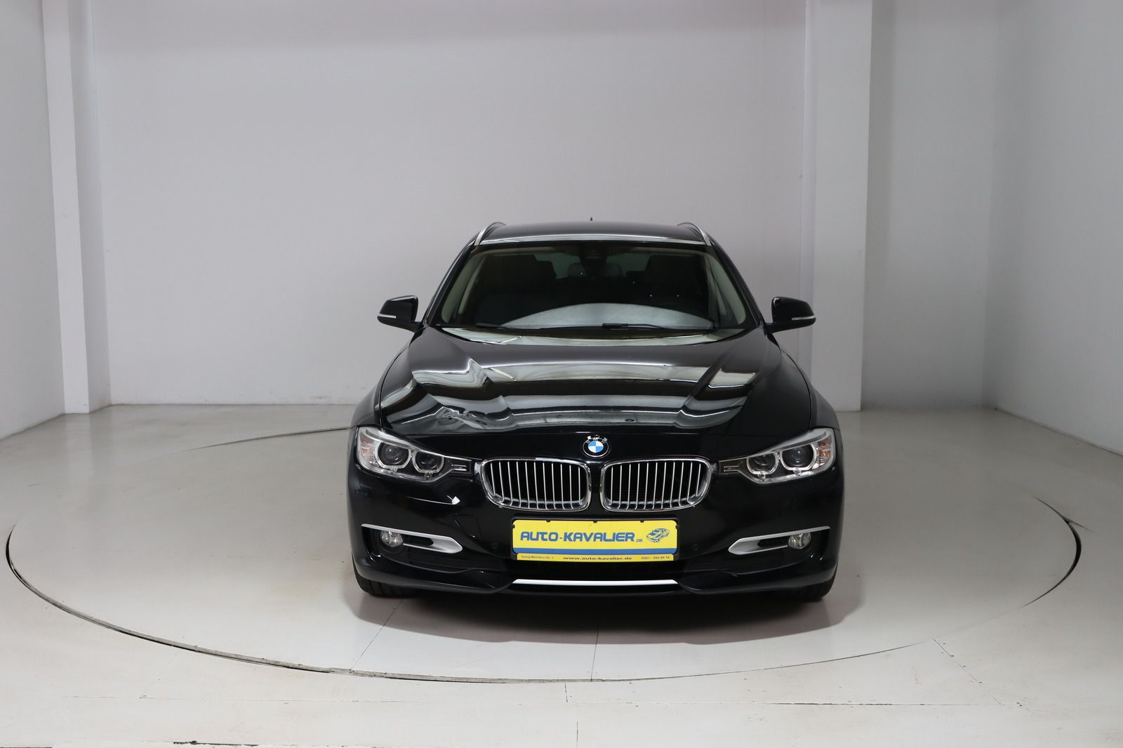 Fahrzeugabbildung BMW 316 i Modern Line * Bi-Xenon * Navi