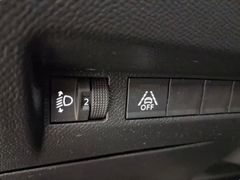 208 e- Active Pack 208 e- Active Pack