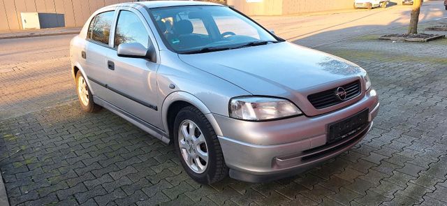 Opel Ich biete ein Opel Astra G 1,6 Liter