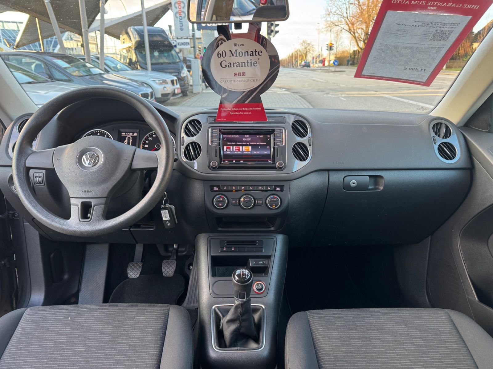 VW-Tiguan *Sithz*NAVI*Temp*PDC*2-Z.Klima*AHK*