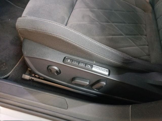 Volkswagen Golf - Bild 13