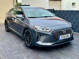 Hyundai Ioniq 1.6 GDI Hybrid  Scheckheftgepflegt - Hyundai IONIQ von privat