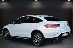 MERCEDES-BENZ GLC 200 4M Coupe*Night*Business*High-End*LED*19"