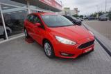 Ford Focus Turnier 1.6 Ti-VCT AAC NSW RCD - Ford Focus mit Benzin-Antrieb: Kombi, 1.6