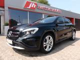 Mercedes-Benz GLA 200 Navi*SHZ*LED*PDC*AHK - Mercedes-Benz GLA 200 mit Benzin-Antrieb