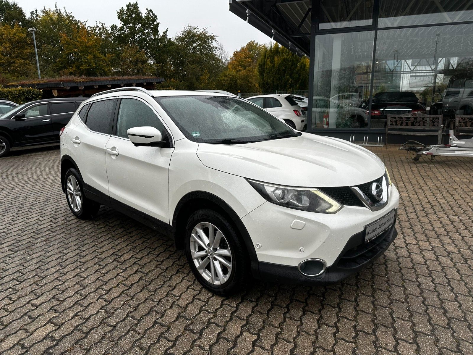 Fahrzeugabbildung Nissan Tekna+ 1.Hd.,Scheckh.gepfl.1a Zust.,Serv.neu