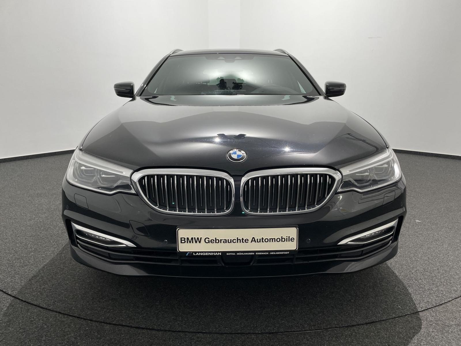 BMW 520d xDrive Touring NAVI RFK HUD LED Gestiksteue