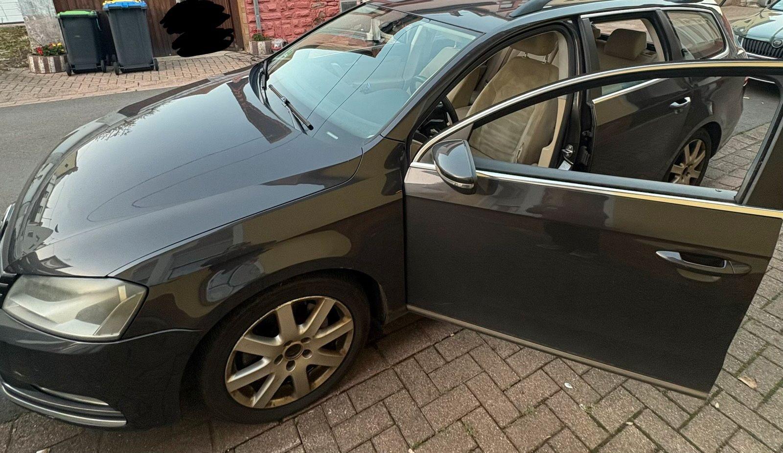 Volkswagen Passat 2010 — photo 8
