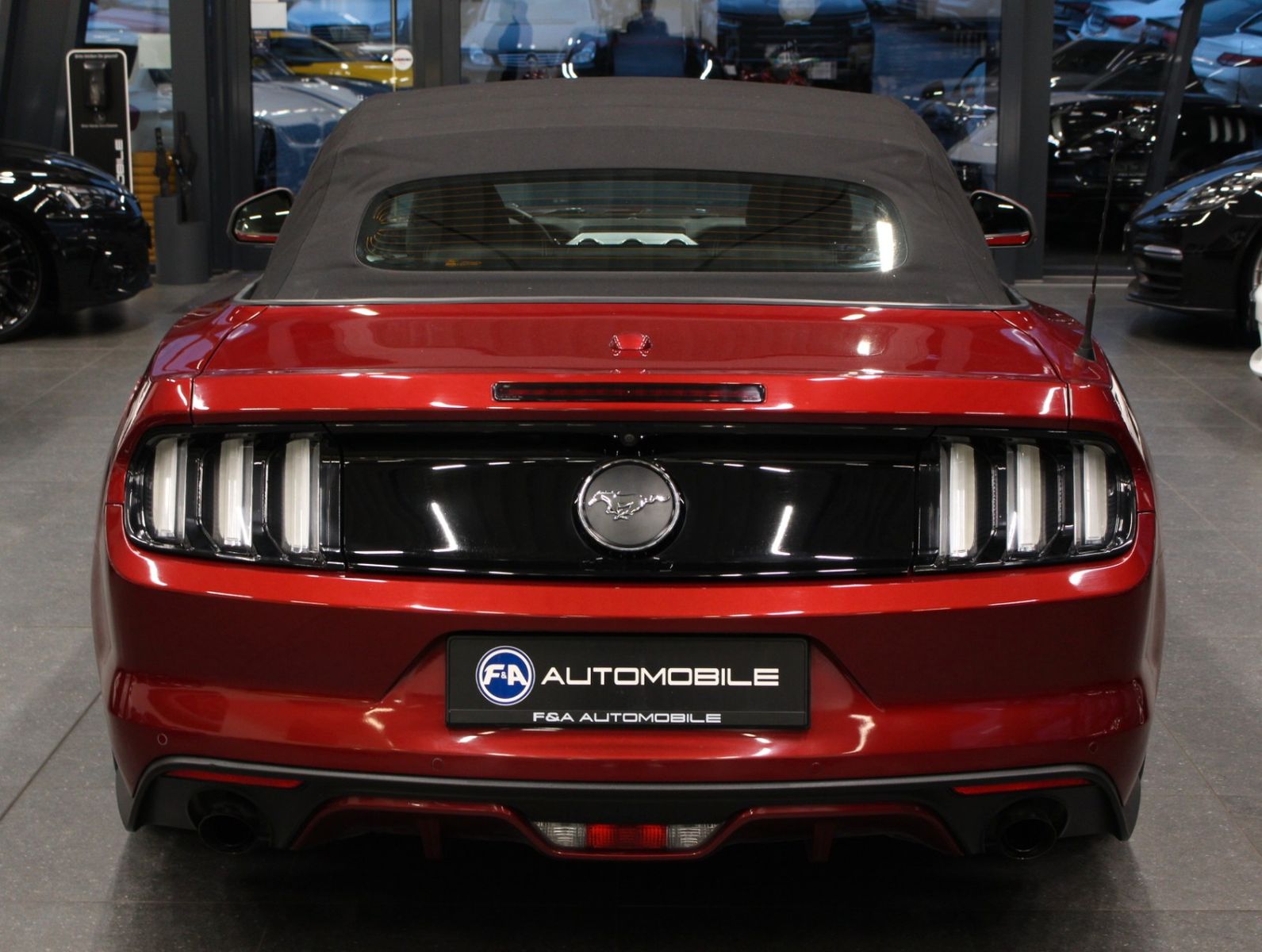 Fahrzeugabbildung Ford Mustang 2.3 EcoBoost Auto