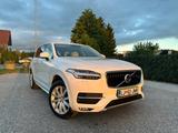 Volvo XC90 D4 Momentum 7-Seats,Headup,360,PilotAssist - Volvo 7-Sitzer