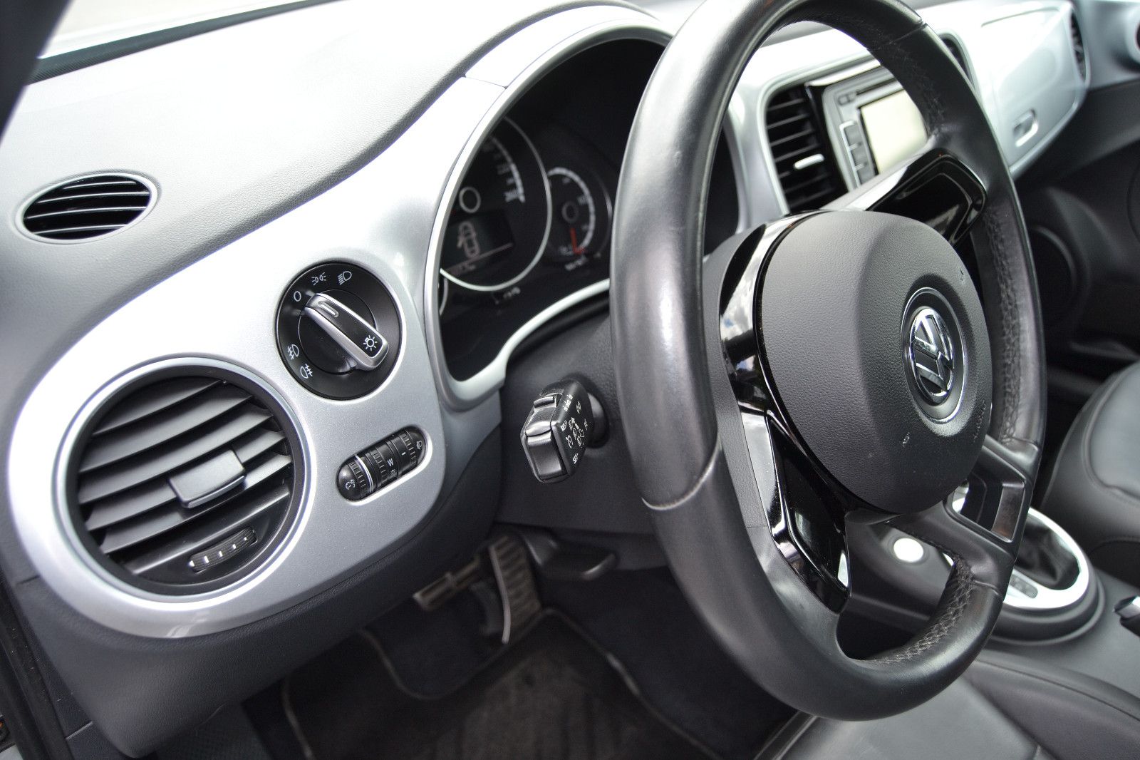 Fahrzeugabbildung Volkswagen Beetle Sport*Klima*Leder*Panoramadach*