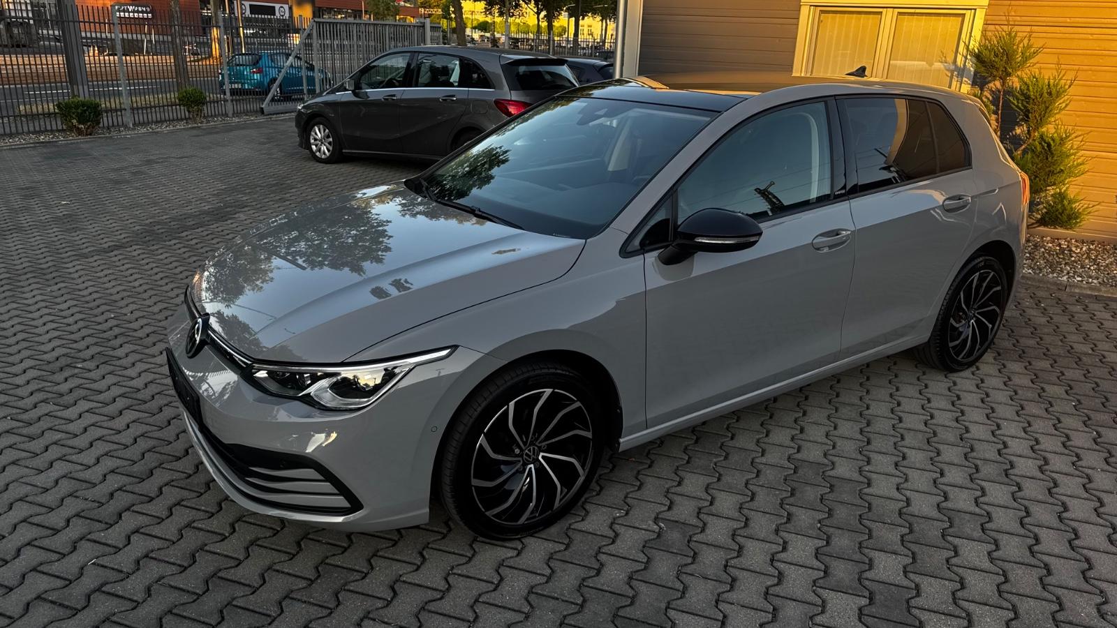 Volkswagen Golf VIII Lim. United