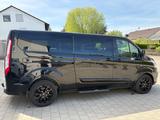 Ford Tourneo Custom Titanium 2.0 Automatik L2 - schwarze Ford Tourneo Custom