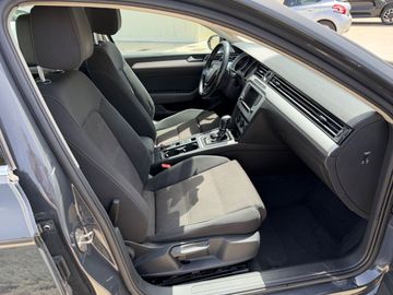 Volkswagen Passat - 5