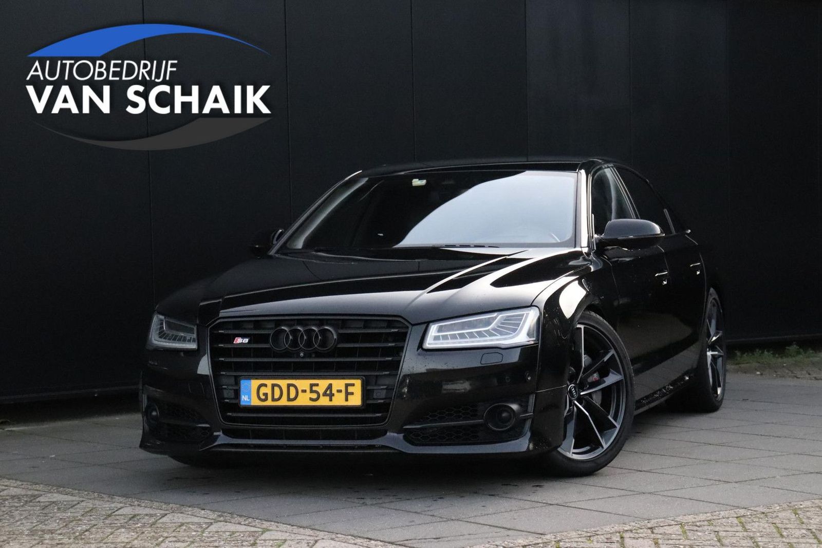 AUDI A8 4.0 TFSI S8 plus quattro Pro Line+ | KERAMISC