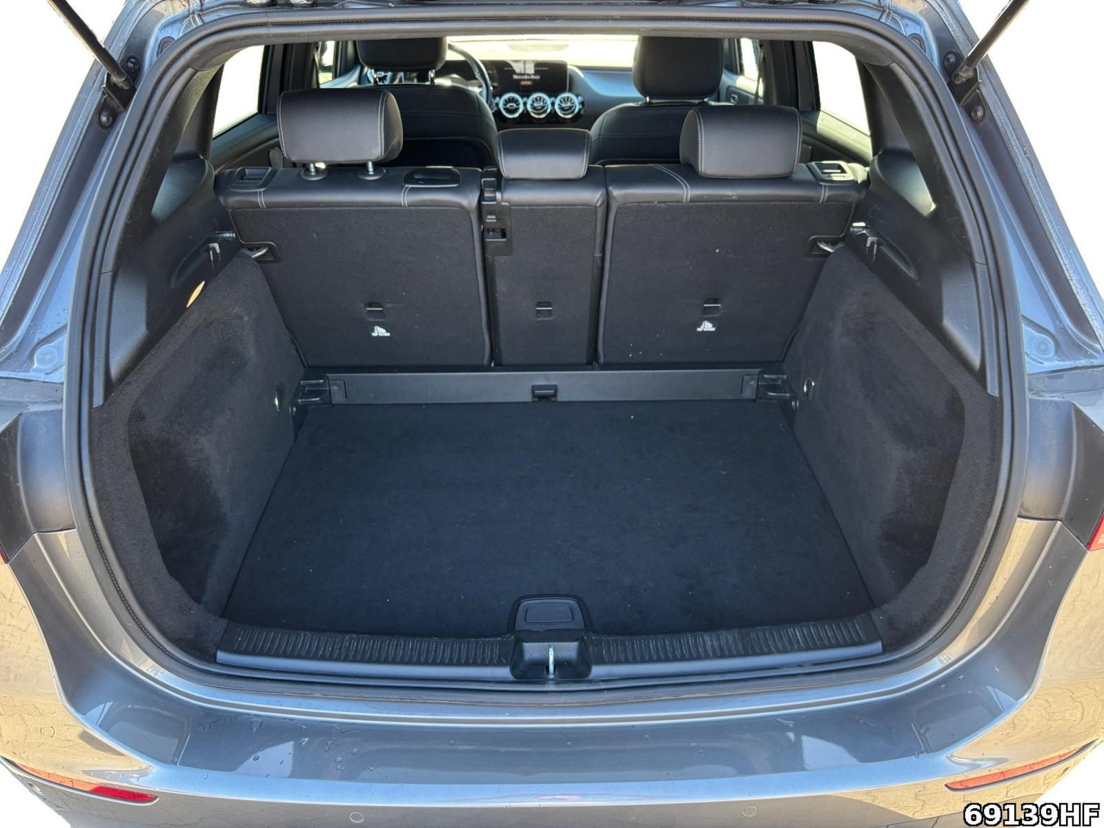 Fahrzeugabbildung Mercedes-Benz B 180 Edition 19 (EURO 6d-TEMP)