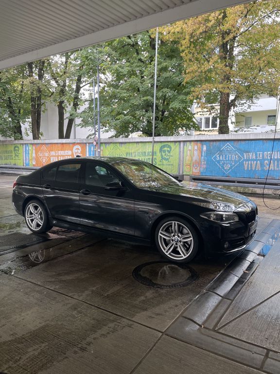 Image of BMW 535