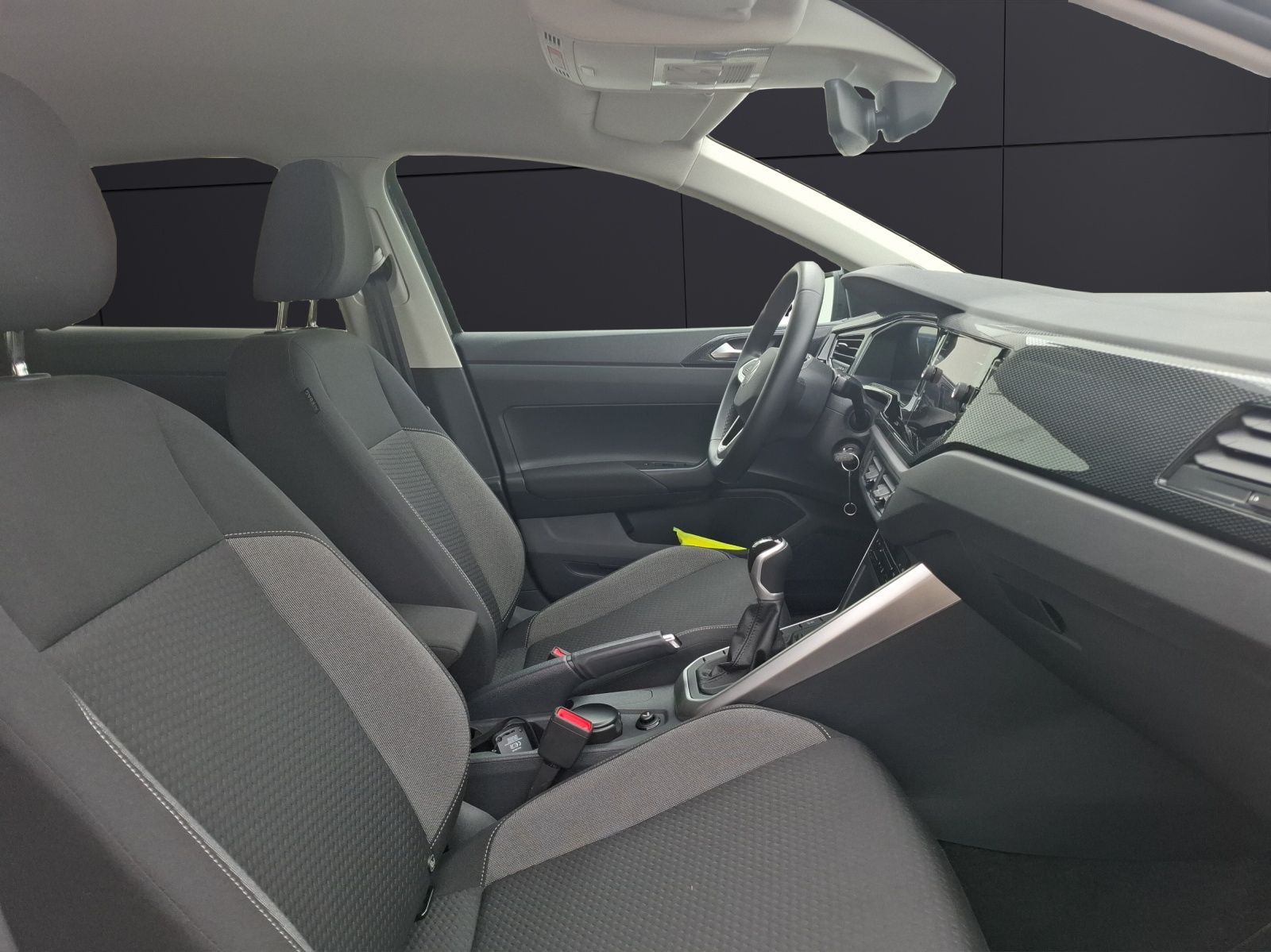 Fahrzeugabbildung Volkswagen Polo 1.0 Life LED Navi AID RKF GRA SH