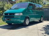Volkswagen VW T4 Multivan 2,500 tdi - Volkswagen T4 Multivan in Stuttgart