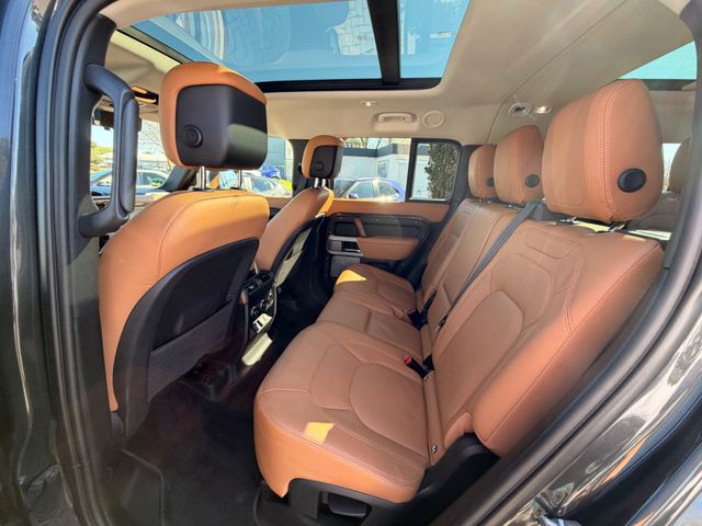 Land Rover Defender 130 First Edition Vollausstatttung