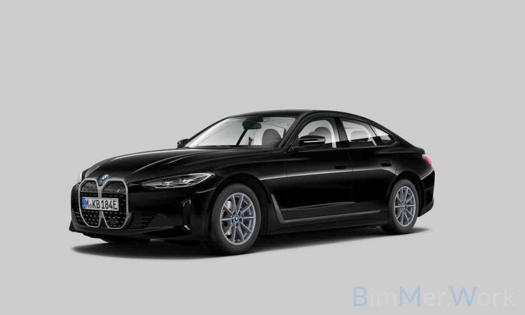 Image of BMW i4