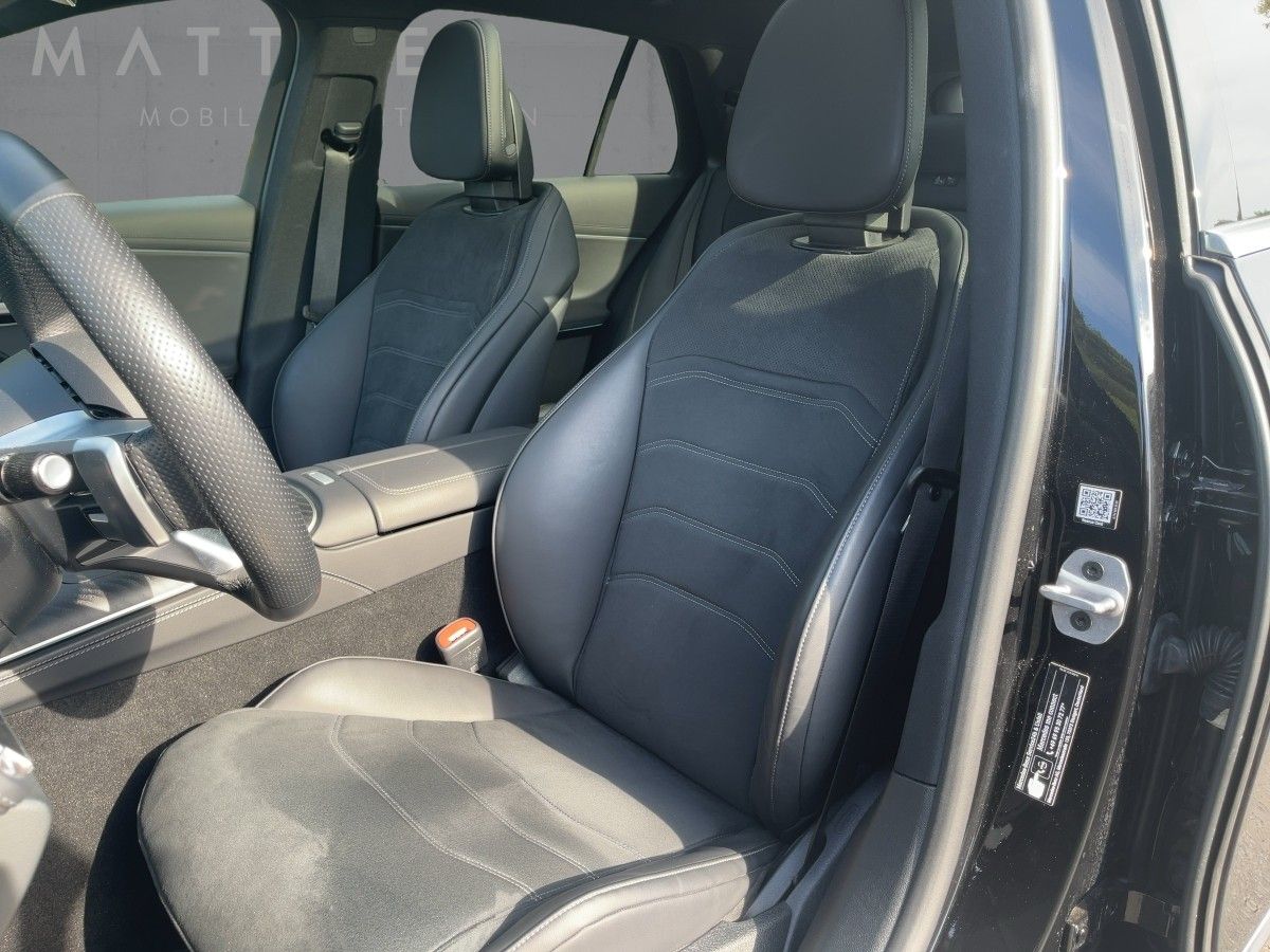 Fahrzeugabbildung Mercedes-Benz E 300 e T AMG/Pano/360°/AHK