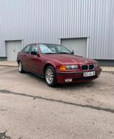 BMW e36 318 Limo Calypsorot Automatik - BMW aus 1992: E36