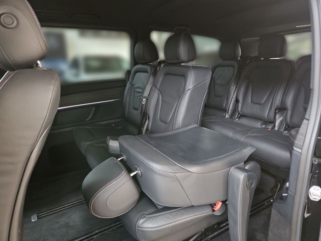 Fahrzeugabbildung Mercedes-Benz V 300 AVG extralang 8 Sitze Standhzg.EASY-PACK