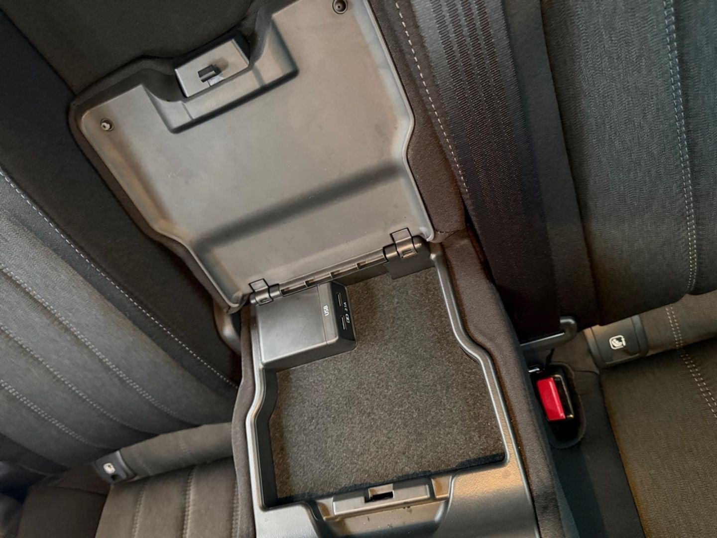 Fahrzeugabbildung Mazda 6 Kombi Sports-Line 2.5 Allwetterreifen HU/AU