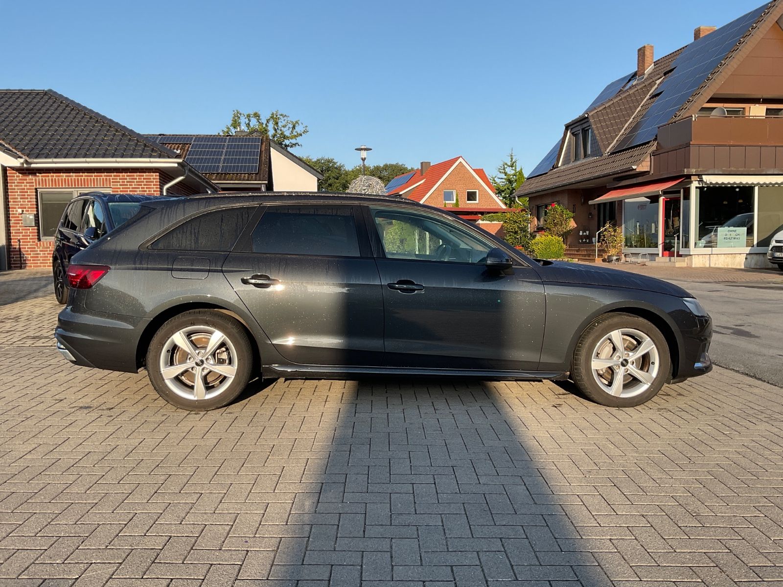 Fahrzeugabbildung Audi A4 Avant 40 TDI S tronic,Navi,LED,Induktives Lad