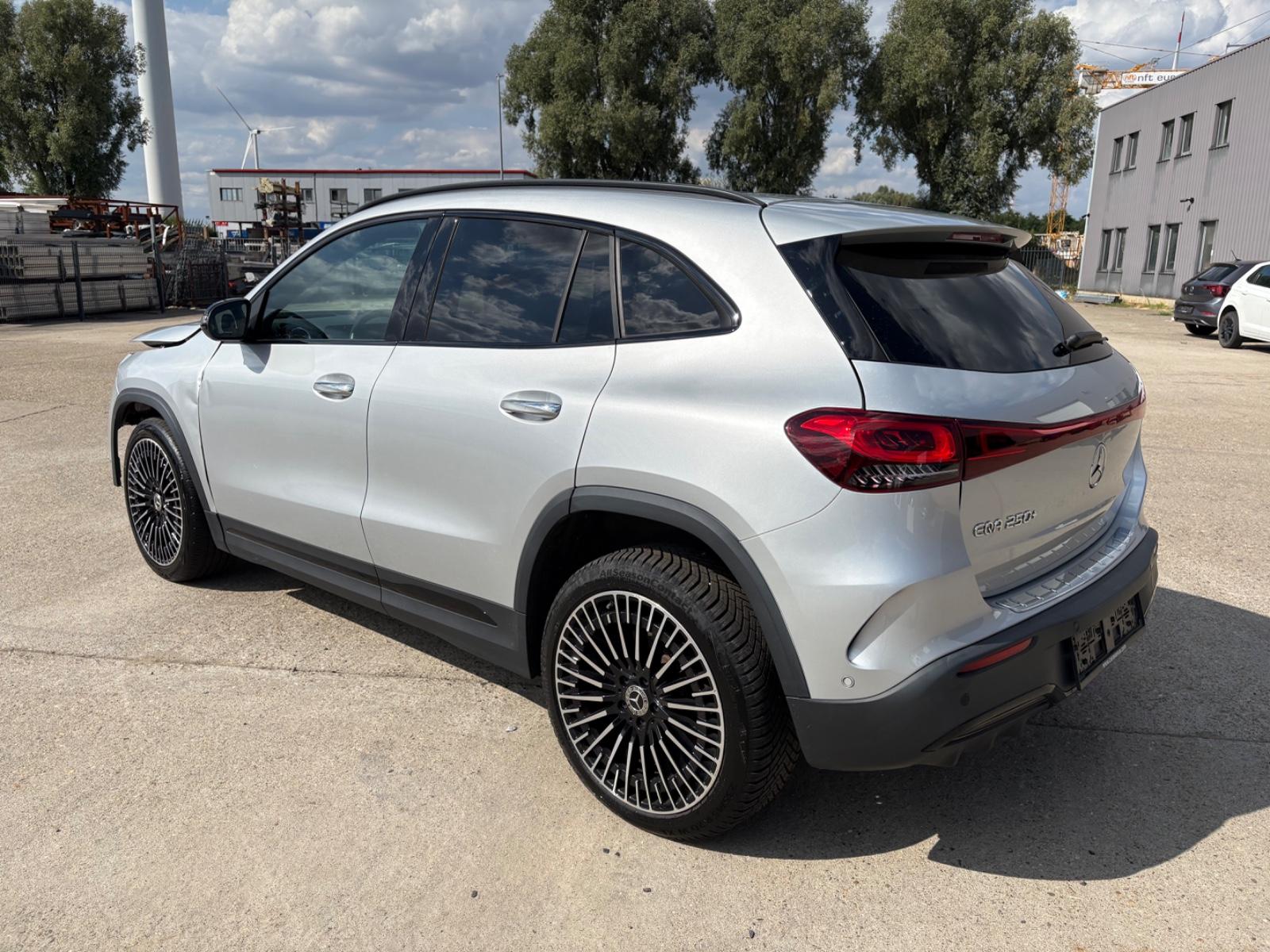 Mercedes-Benz EQA 250+ AMG PAKET