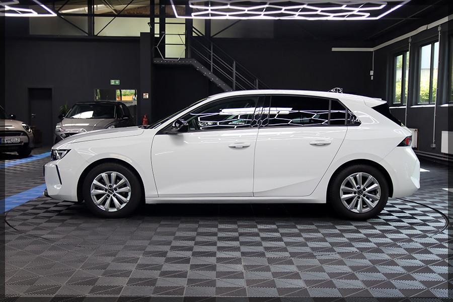 Opel Astra L Elegance NAVI / PDC / CAM